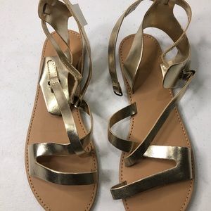 Gold sandals 👡